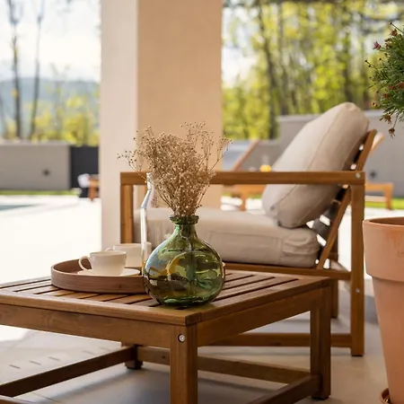 Bora With Sauna And Heated Pool Villa *